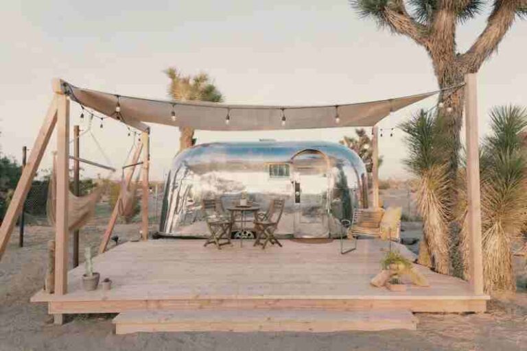 Airbnb dan Universal Pictures Kurasi 10 Penginanan Bergaya Fim “Asteroid City”
