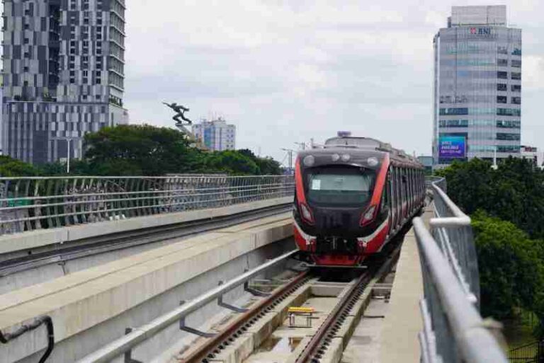 Jelang Komersial, Tarif LRT Jabodebek Resmi Ditetapkan, Ini Rinciannya