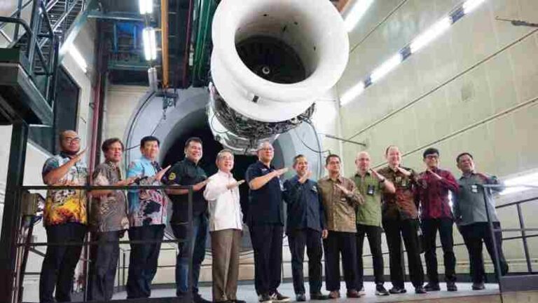 Garuda Indonesia Uji Coba Penggunaan Bioavtur di Pesawat Boeing 737-800NG