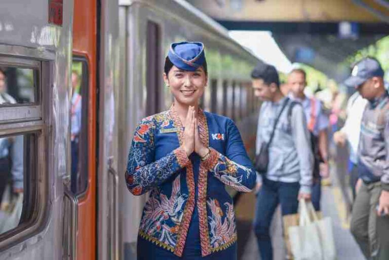 Buat Railfans, KAI Services Gelar Lomba Foto Angkutan Lebaran, Hadiah Lebih Dari Rp15 Juta