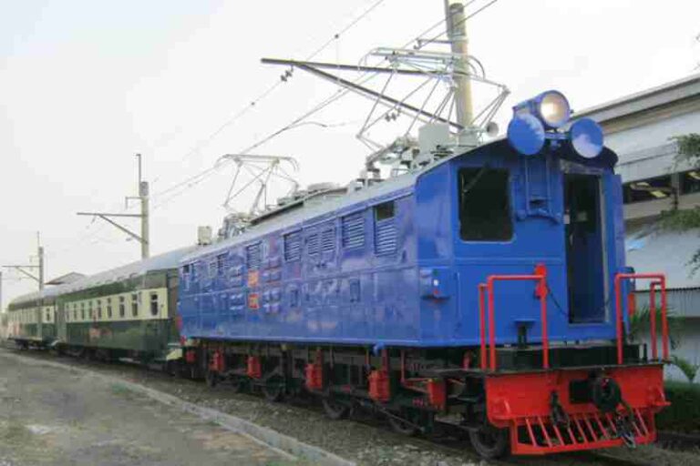Peringatan 100 Tahun Operasional KRL. Siap-siap Bakal Ada Kejutan Spesial