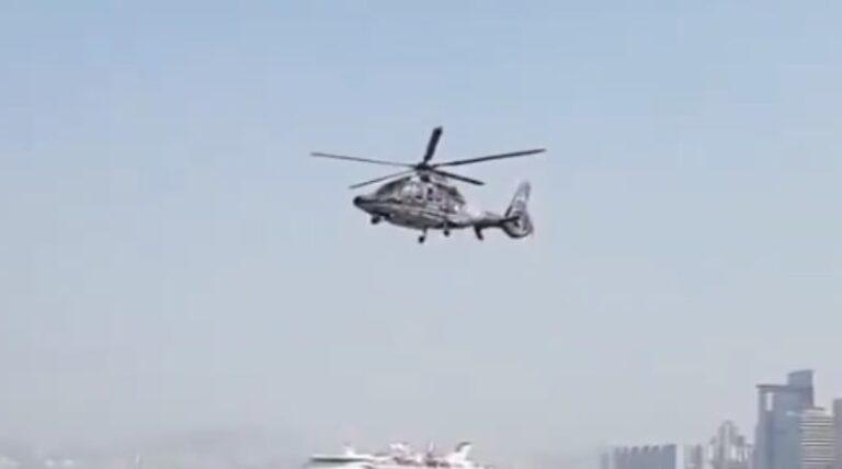 Bukan Ilusi Mata Biasa, Ini Sebab Baling-baling Helikopter Nampak Tidak Berputar Saat Mengudara