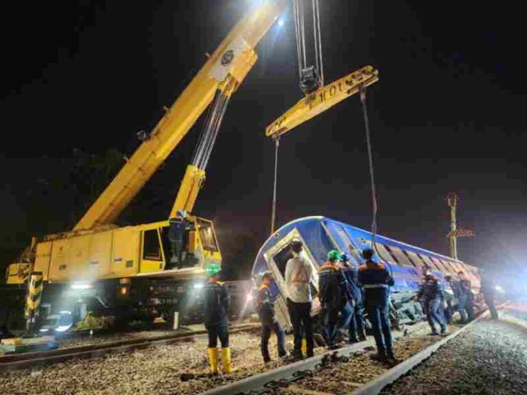 Perbaikan Jalur Terus Berlanjut Pasca Anjlok KA Argo Bromo Anggrek, KAI Masih Berlakukan Pembatasan Kecepatan