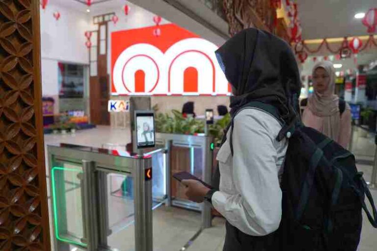 Mudahkan Saat Boarding, KAI Terapkan 22 Stasiun Gunakan Layanan Face Recognition. Ini Dia Daftarnya