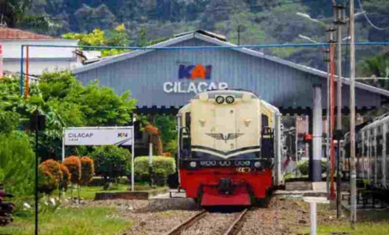 Naik Kereta Api ke Cilacap Mulai dari Rp20 Ribu Aja, Begini Caranya