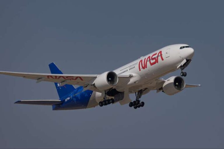 Tampil dengan Livery Baru, Boeing 777-200ER NASA Siap Gantikan Tugas Legendaris DC-8