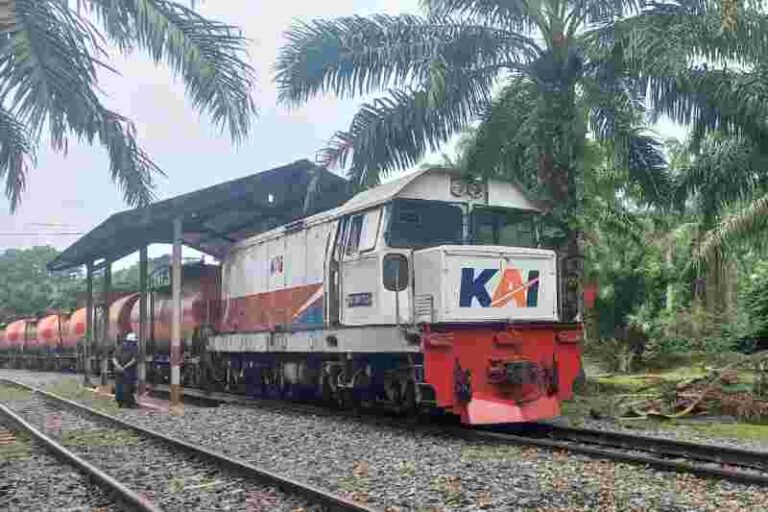 Galakkan Penggunaan Biodiesel B50, Angkutan Perkebunan Sawit KAI Naik 18 Persen