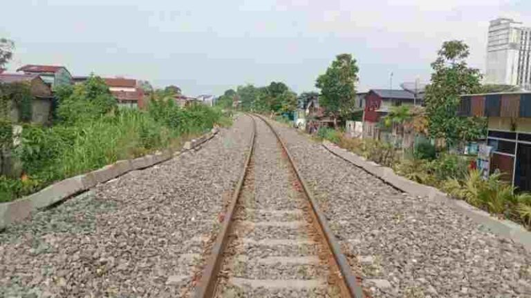Mengapa Lebar Rel di Indonesia Memiliki Ukuran 1.067 Milimeter? Yuk, Temukan Jawabannya Disini