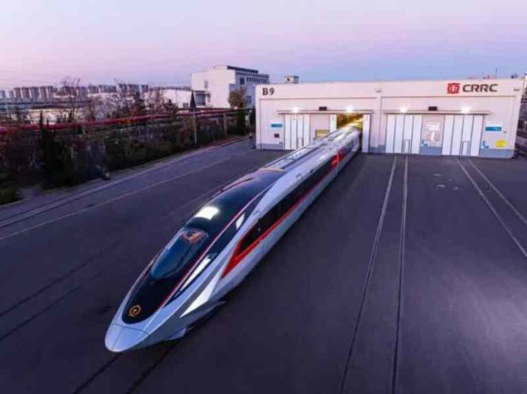 Uji Ketahanan 600 Ribu Kilometer Rampung, Kereta Cepat CR450 China Bersiap Jadi Yang Tercepat di Dunia