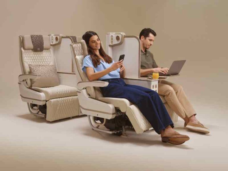 Luncurkan Kursi Elektrik Pertama di Dunia, Emirates Naikkan Standar Kabin Premium Economy pada Airbus A350