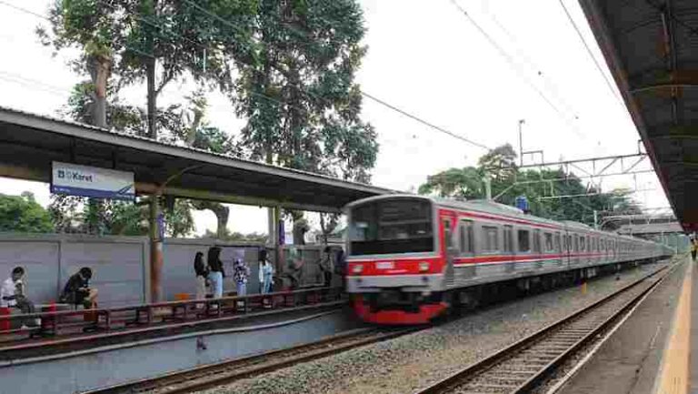 Stasiun Karet Resmi ‘Pensiun’, Ini yang Harus Dihadapi Penumpang KRL
