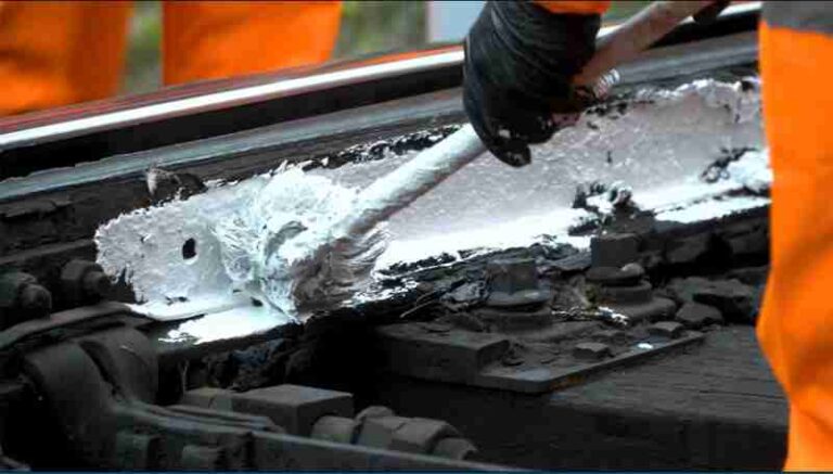 Langkah Antisipasi Operator Kereta Api Menghadapi Ancaman Cuaca Panas Ekstrem