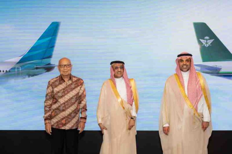 Perkuat Rute Umrah hingga Afrika, Saudia dan Garuda Indonesia Resmikan Kerjasama Joint Business