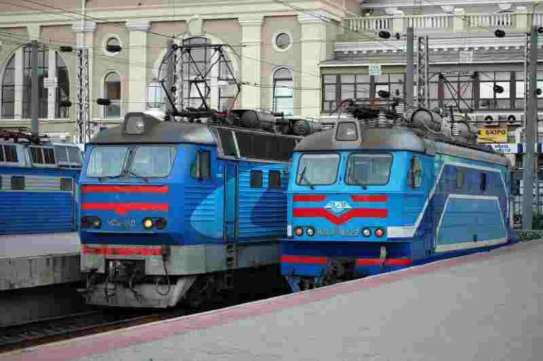 Terbentur Perbedaan Gauge dan Listrik Padam, Eropa Kesulitan Pasok Ratusan Lokomotif Diesel untuk Ukraina